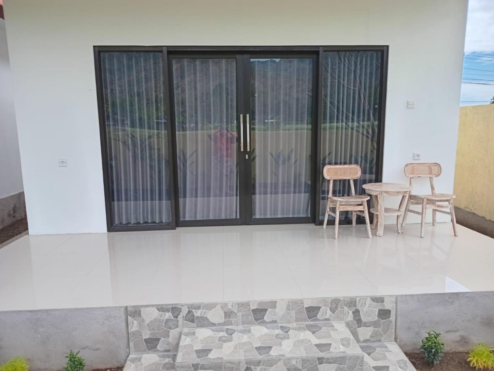 Amed Yudhadewata Hotel Exterior foto